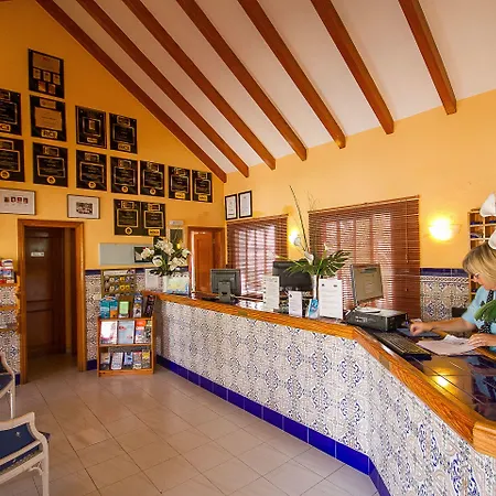 Ona Claveles アパートホテル 4*