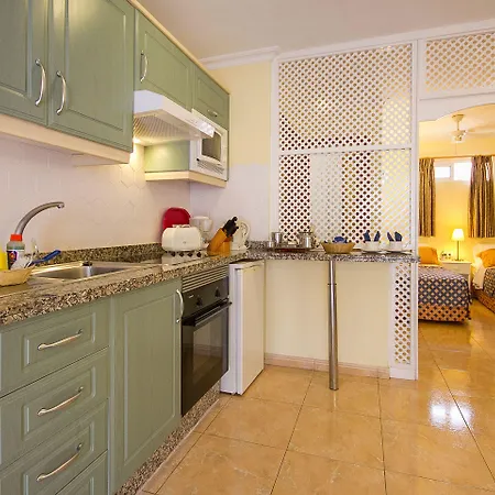 Ona Claveles アパートホテル ロスクリスティアーノス