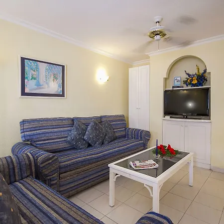 Ona Claveles アパートホテル