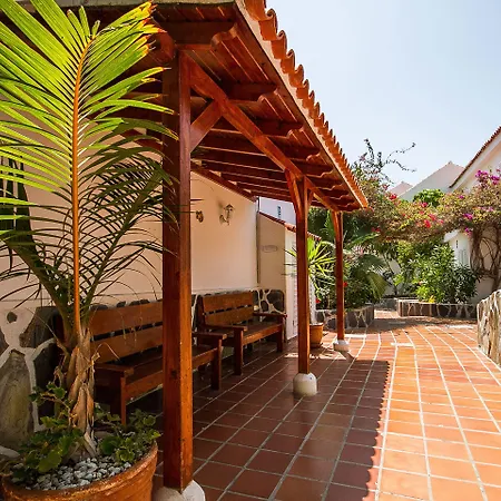 アパートホテル Ona Claveles ロスクリスティアーノス