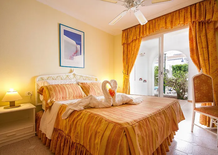 Ona Claveles شقة فندقية 4*