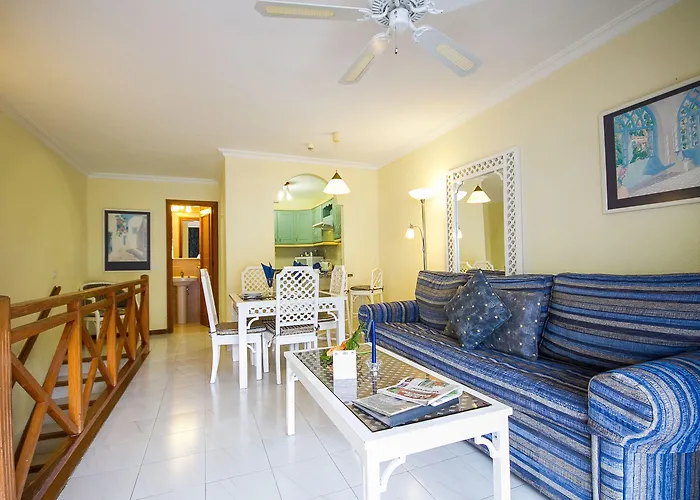 Ona Claveles شقة فندقية 4*