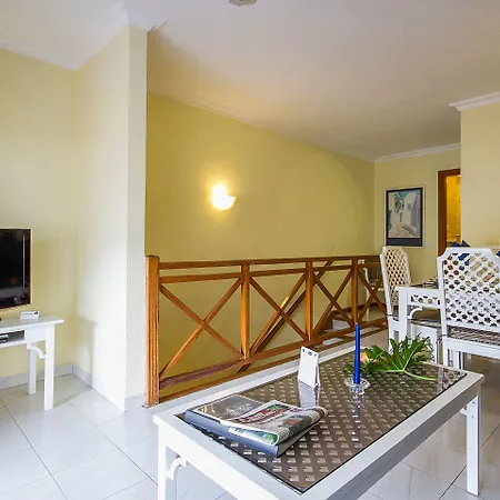 Ona Claveles Апарт-отель 4*