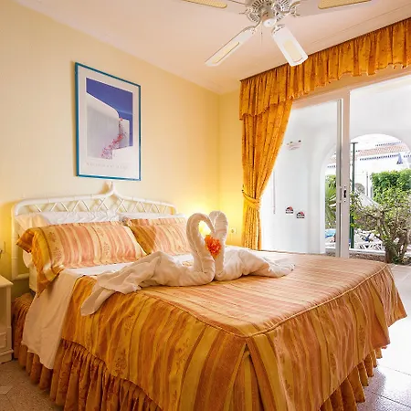 Ona Claveles Апарт-отель 4*